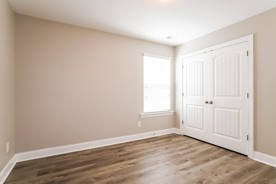 Building Photo - 3600 Sunbright Ln
