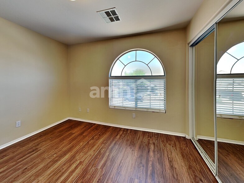 Building Photo - 4817 W Pedro Ln