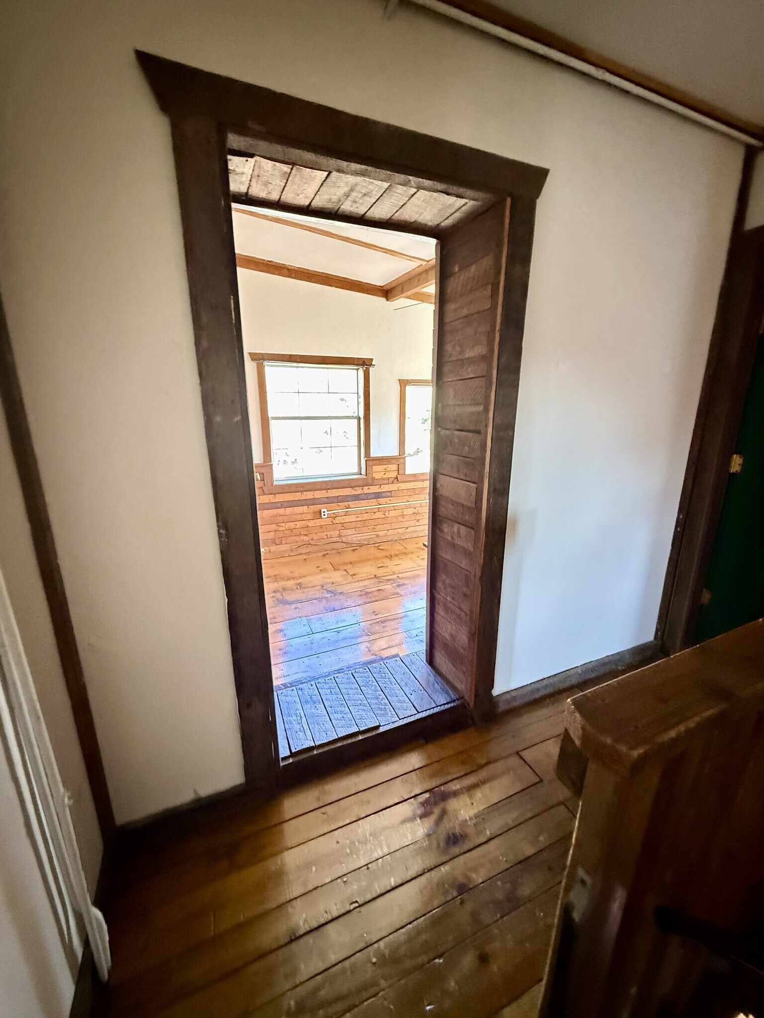 BR 1 - 628 W Market St