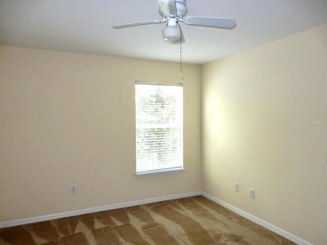 Building Photo - Nice 4/2.5 Two Story Home in Bakers Crossing