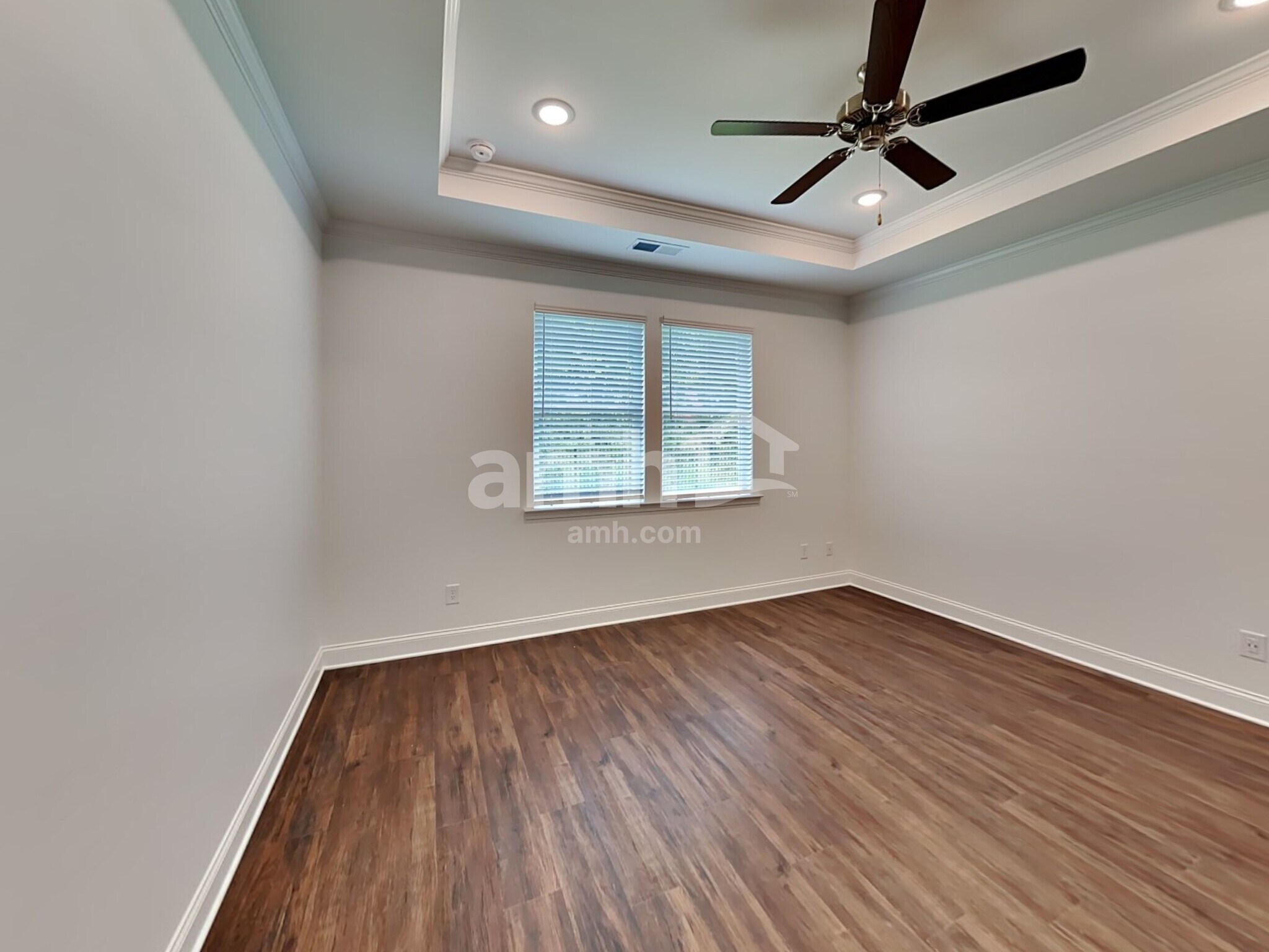 Building Photo - 138 Spruce Cir