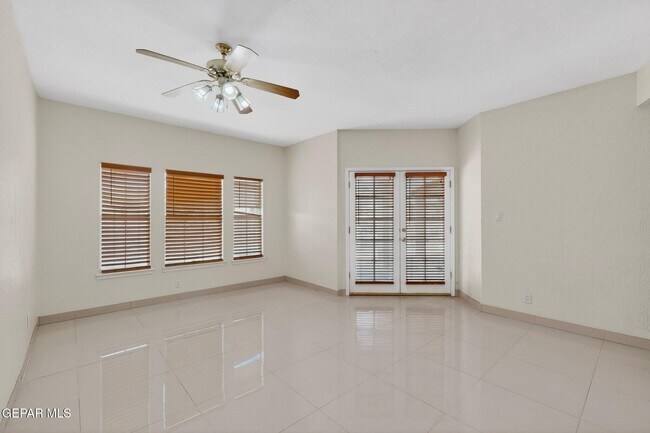 Building Photo - 664 Rosinante Rd