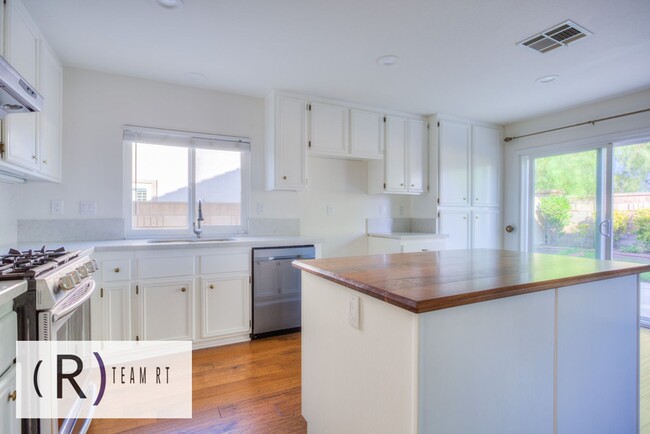 Building Photo - A Captivating and Charming 2 Story Home Ne...