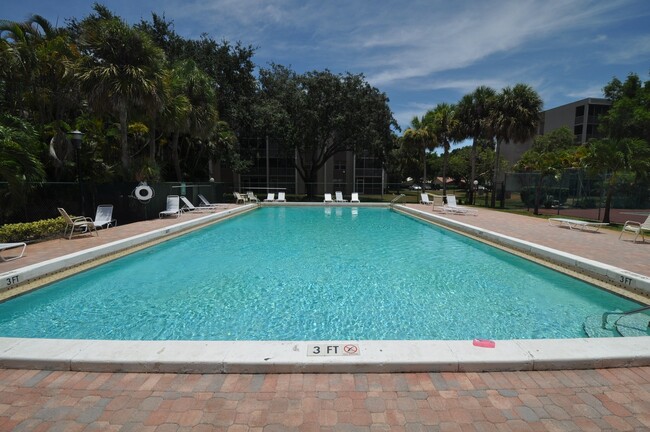Primary Photo - Your New Home is Calling – With 1 Month FR...