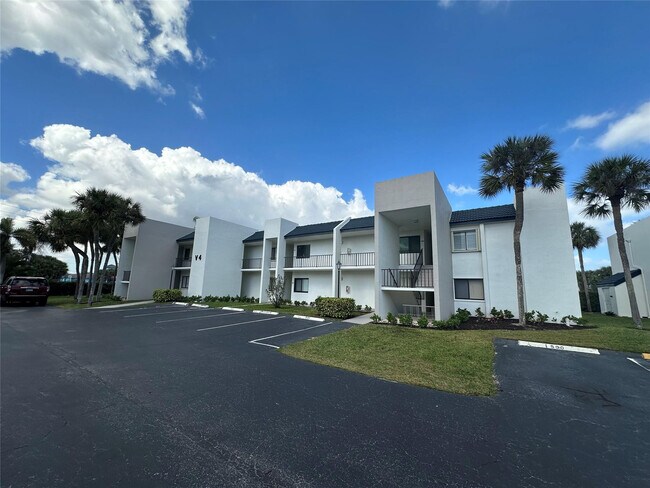 Building Photo - 1605 U.S. Rte 1