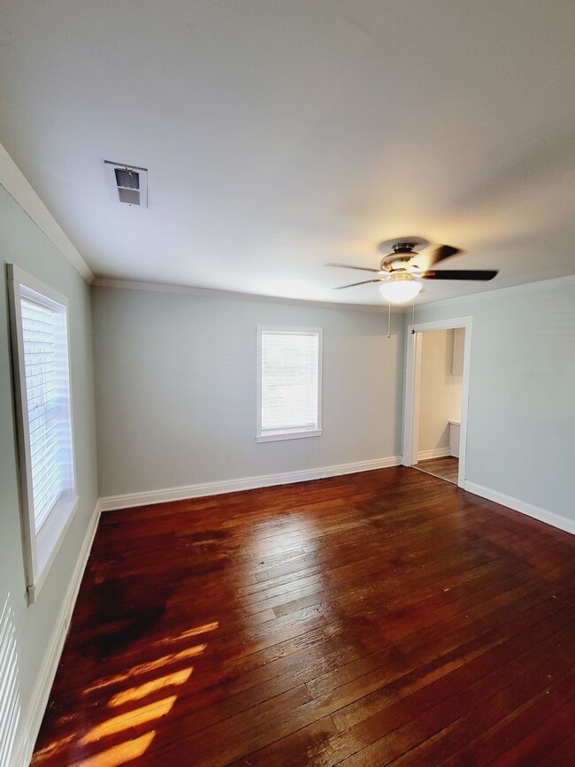 Building Photo - WRIGHTSVILLE AVE - Charming Cottage Style ...
