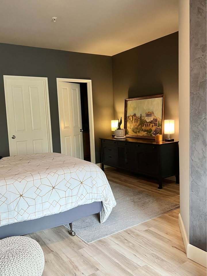 Master-doors to closet and bathroom - 737 241st Ln SE