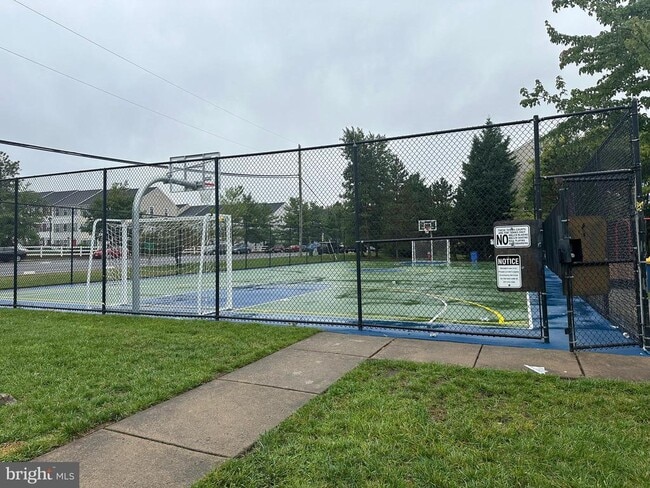 Building Photo - 22865 Lacey Oak Terrace