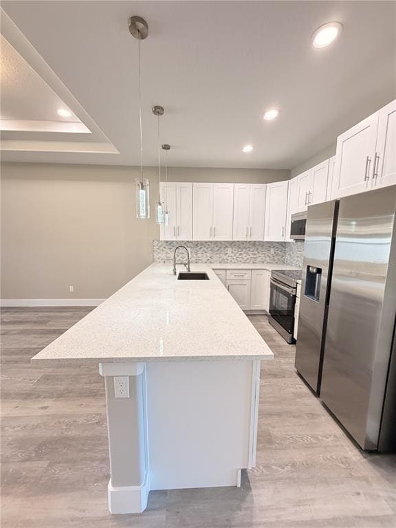 Building Photo - 10 Lyons Pl