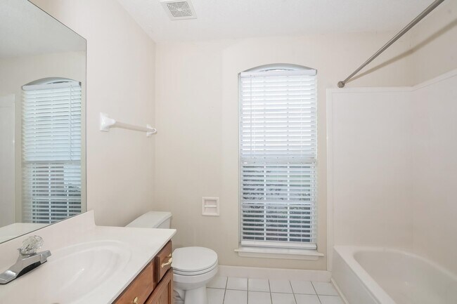 Building Photo - 4462 Alixs Dr