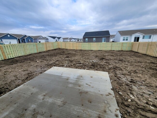 Building Photo - NEW CONSTRUCTION HOME AT FIELDSTONE