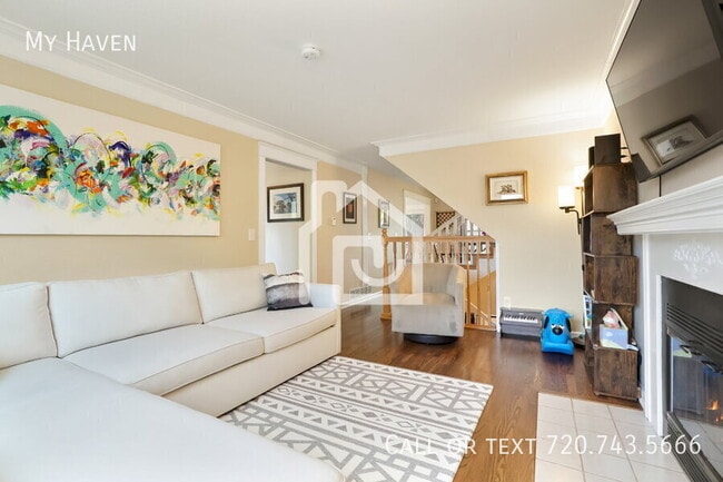 Building Photo - 481 S Washington St