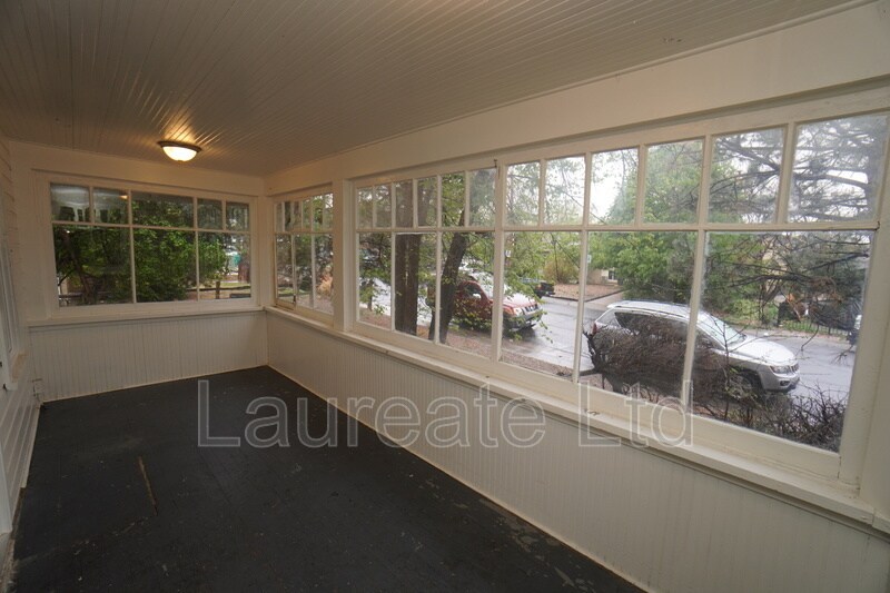 Building Photo - 1440 Kenton St
