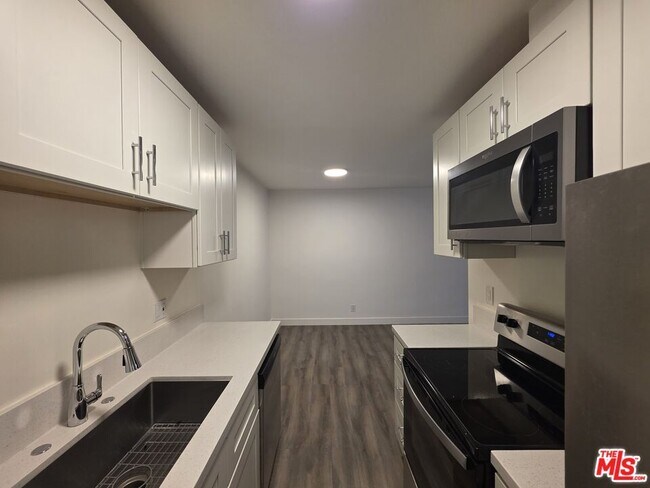 Building Photo - 1625 Franklin St