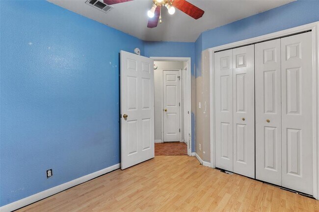 Building Photo - 14603 Fitzgibbon Dr