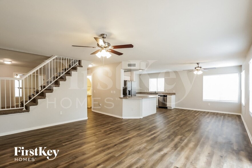 Building Photo - 6984 W Cactus Wren Dr