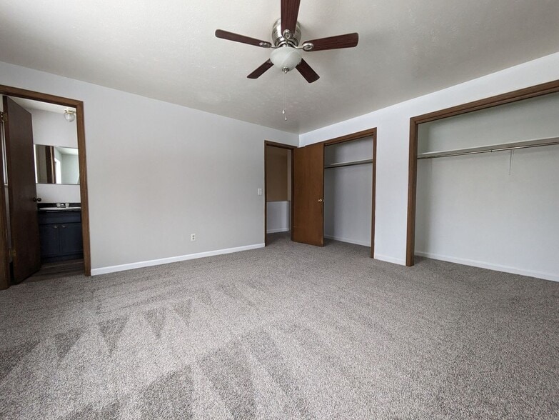 Building Photo - 11065 Pinyon Dr