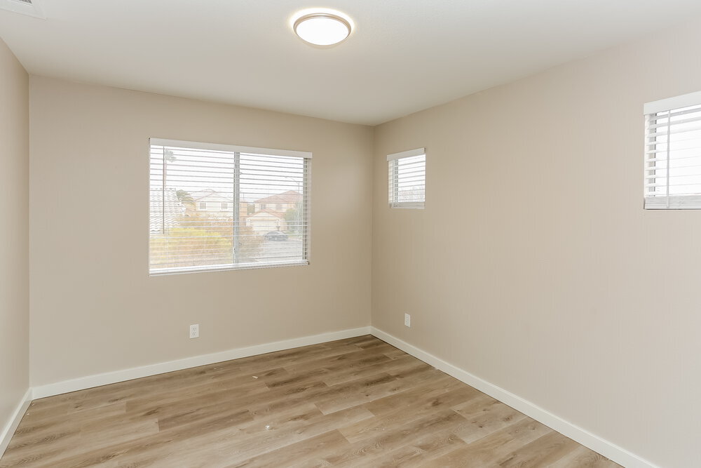 Building Photo - 2418 Island Paradise Ave