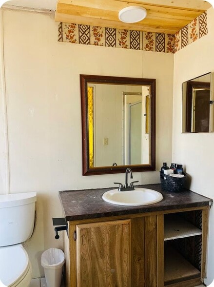 Building Photo - 37575 Shadybrook Ln