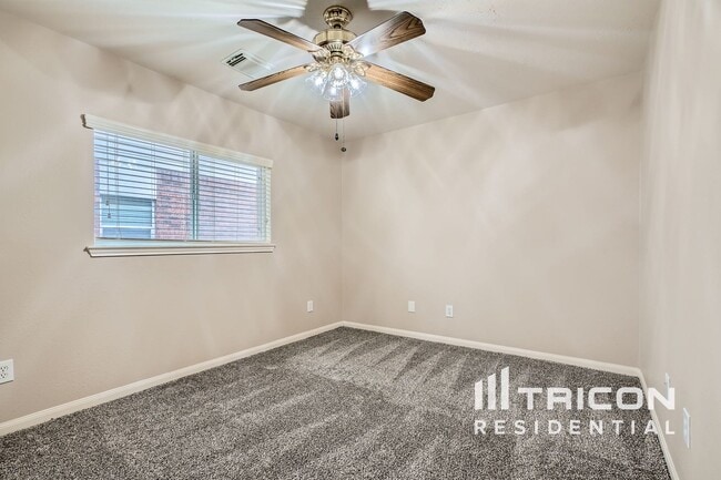 Building Photo - 11007 Overland Trail Dr