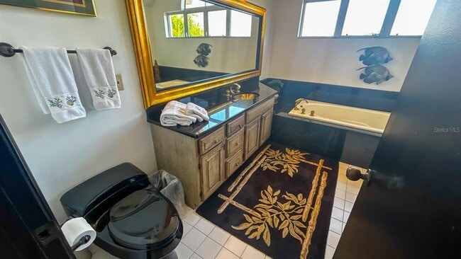 Building Photo - 1635 Royal Palm Dr S