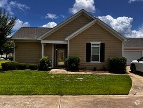 Building Photo - 310 Hidden Creek Cir