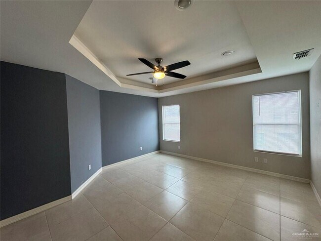 Building Photo - 2316 Corales St