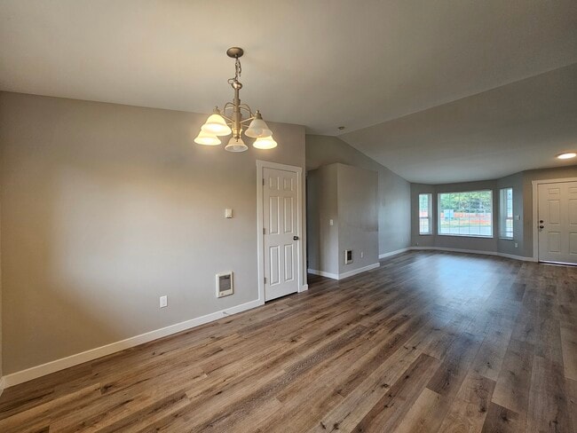 Building Photo - 8505 44th Dr NE