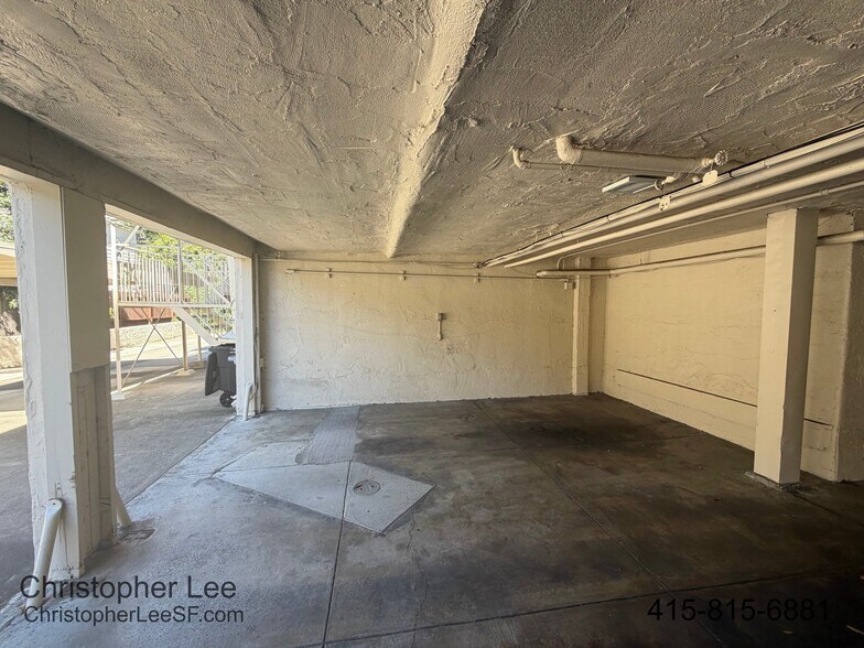 Building Photo - 212 Eaton Rd