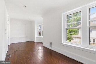 Building Photo - 5939 Drexel Rd