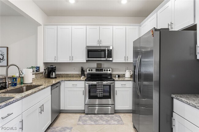 Building Photo - 14275 Pine Lodge Ln