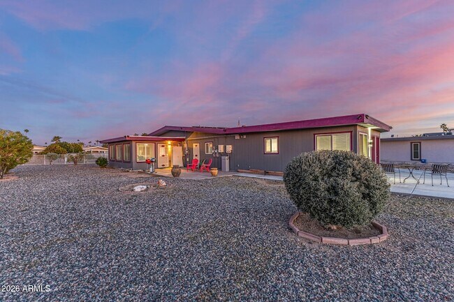 Building Photo - 11210 W Pueblo Ct
