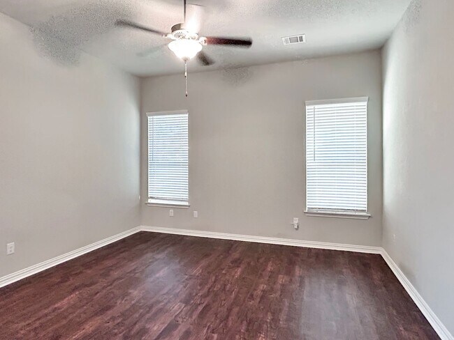 Building Photo - Schertz Stunner Near The Forum & Randolph AFB | Screened Porch + Game Room