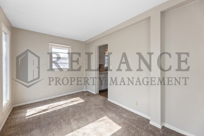 Building Photo - 1334 S Dodge Ave