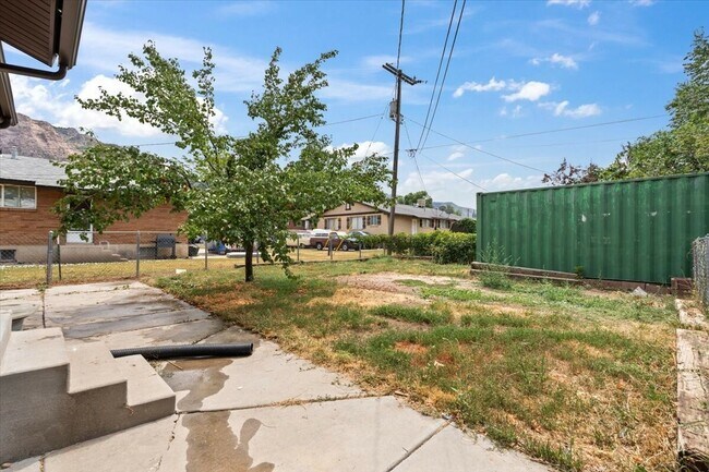 Building Photo - 775 1st St
