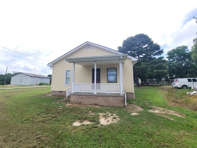 Building Photo - 2727 Peanut Rd