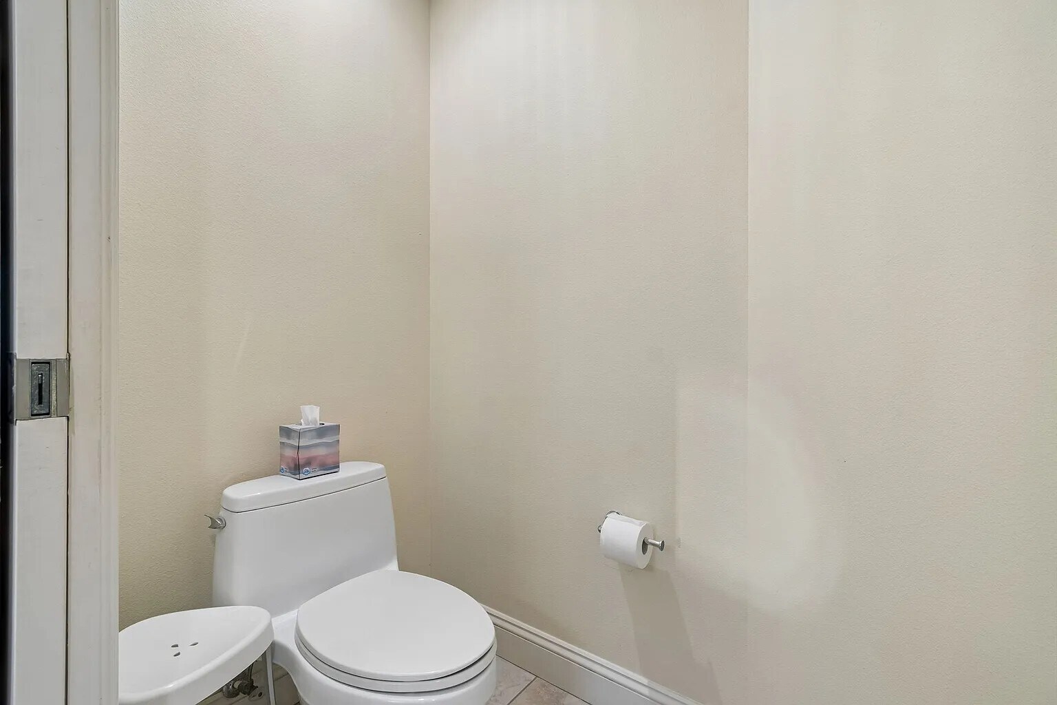Building Photo - 7702 Lake Vista Ct