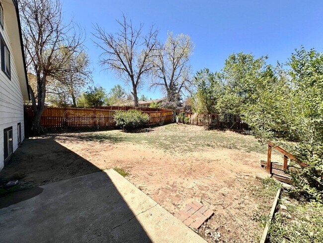 Building Photo - 2241 Dawson Cir