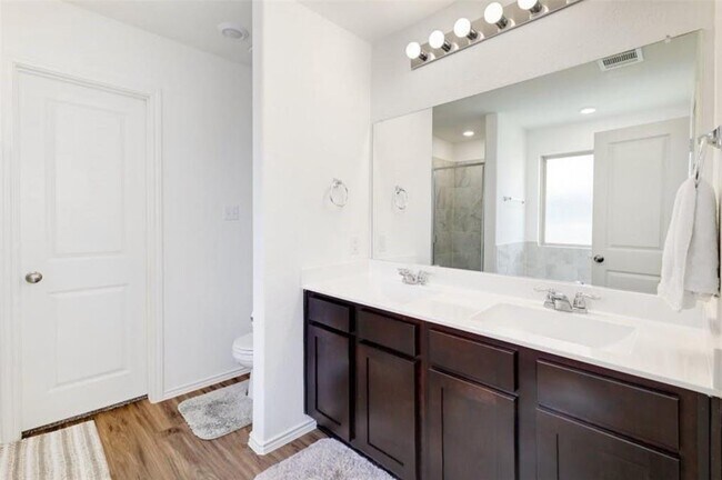 Building Photo - 21416 Bird Wing Dr