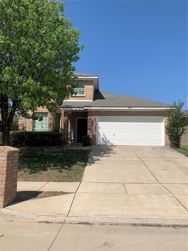 Primary Photo - 10905 Braemoor Dr