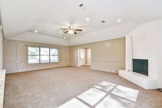 Building Photo - 4703 Ironwood Dr