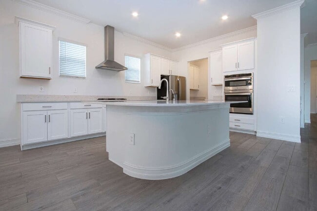 Building Photo - Spacious Like New 4-Bedroom Oasis with 3 F...