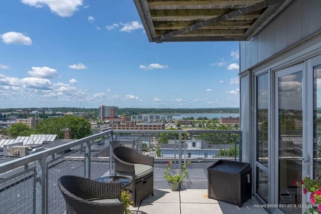 Building Photo - Penthouse Condo in Downtown Portland Peninsula