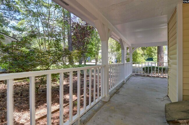 Building Photo - 220 N Donar Dr