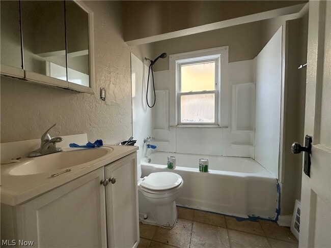 Building Photo - 485 E 149th St