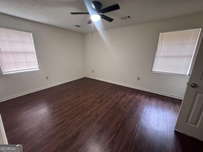 Building Photo - 510 Cypress Dr