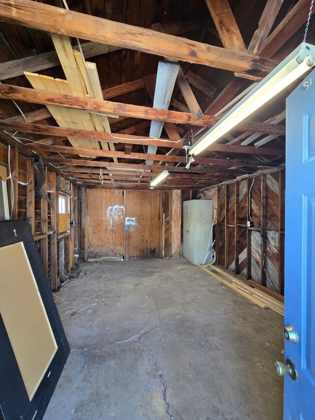 Building Photo - 607 Avenue G