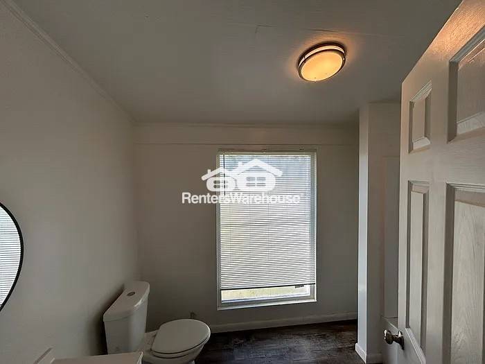 Building Photo - 4236 39th Ave N