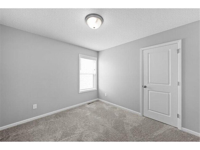 Building Photo - 10269 Goodview Cir