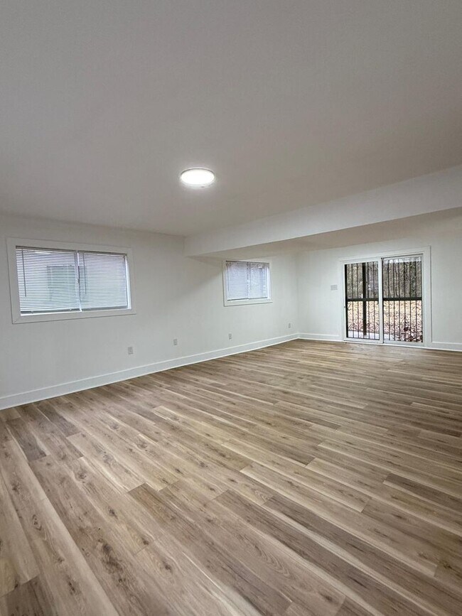 Building Photo - Beautifully Remodeled 4-Bedroom, 2-Bathroom Home with Modern Finishes in Benton!